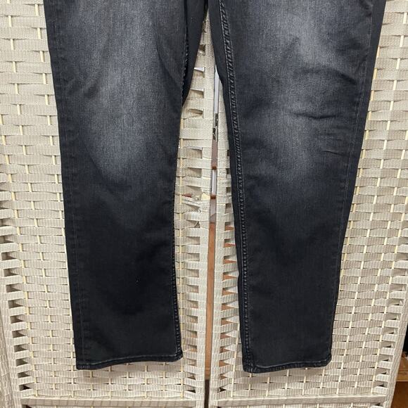 BKE NOLAN Straight Leg Jeans Men’s 34X32 Black Faded Wash Stretch Denim - Picture 4 of 10